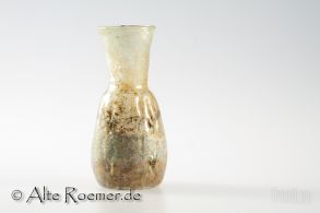 Geripptes römisches Glasfläschchen