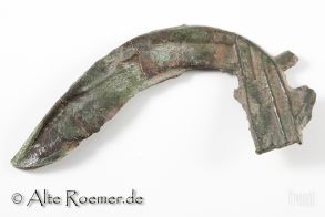 Bronzezeitliche Sichel mit Dekor