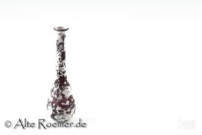 Beeindruckende römische Flasche aus auberginfarbenem Glas