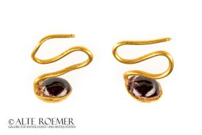 Buy Roman earrings with garnet