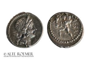 Extremely fine Caesar Denarius with beautiful patina
