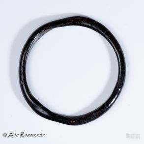 Kleiner römischer Glasarmreif