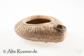 Spätrömische Öllampe vom Mamre-Typ