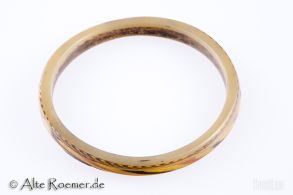 Polychromer antiker Glasarmreif