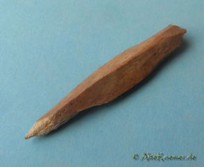 Neolithische Speerspitze aus Bein