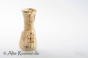 Römisches geripptes Glasfläschchen