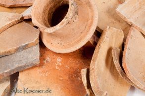 Gemischte Gruppe antiker Scherben