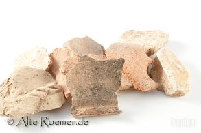 Gruppe antiker gemischter Scherben