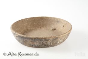 römischer Teller, hochwandig