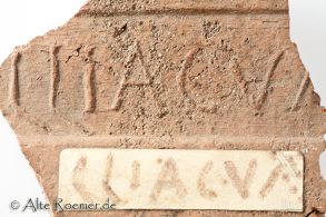 Fragment einer römischen Platte mit Stempel LLIACVA
