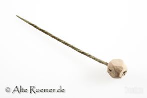 Römischer Bronzepin mit Keramikkopf