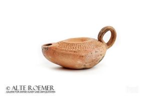 Römische Öllampe mit Punktdekor,Römische Öllampe mit Punktdekor,Römische Öllampe mit Punktdekor,Römische Öllampe mit Punktdekor,Römische Öllampe mit Punktdekor,Römische Öllampe mit Punktdekor