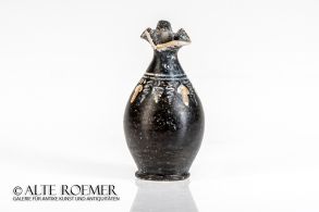 Gnathia-ware Apulian oinochoe