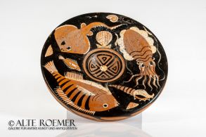 Perfectly preserved apulian fish plate