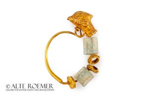 Hellenistic gold earring with animal head of a bird or dolphin