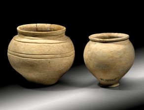 Two small Roman pots from the Rhineland