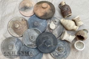 Roman lids and other fragments from the Rhineland