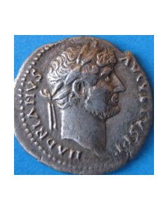 AR Denar Hadrian - Ungewöhnlicher Revers