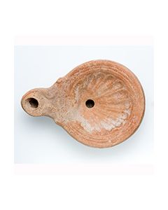 Kaiserzeitliche römische Lampe mit Muschelmuster
