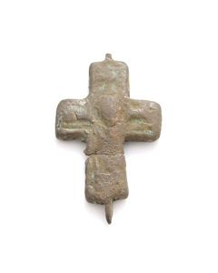 byzantinisches Bronzereliquiar mit gekreuzigtem Christus