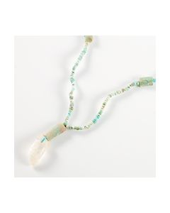 Kette aus ägyptischen Fayenceperlen