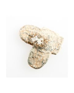 Reich verziertes Kreuzfragment aus Blei