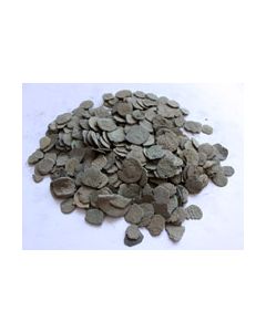 340 ungereinigte römische Münzen und Fragmente