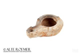 Rare Roman oil lamp with parallel in Getty Museum
