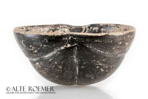 Gourd shaped bowl of the Chimú culture