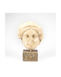 Römischer Reliefkopf einer Frau aus Marmor